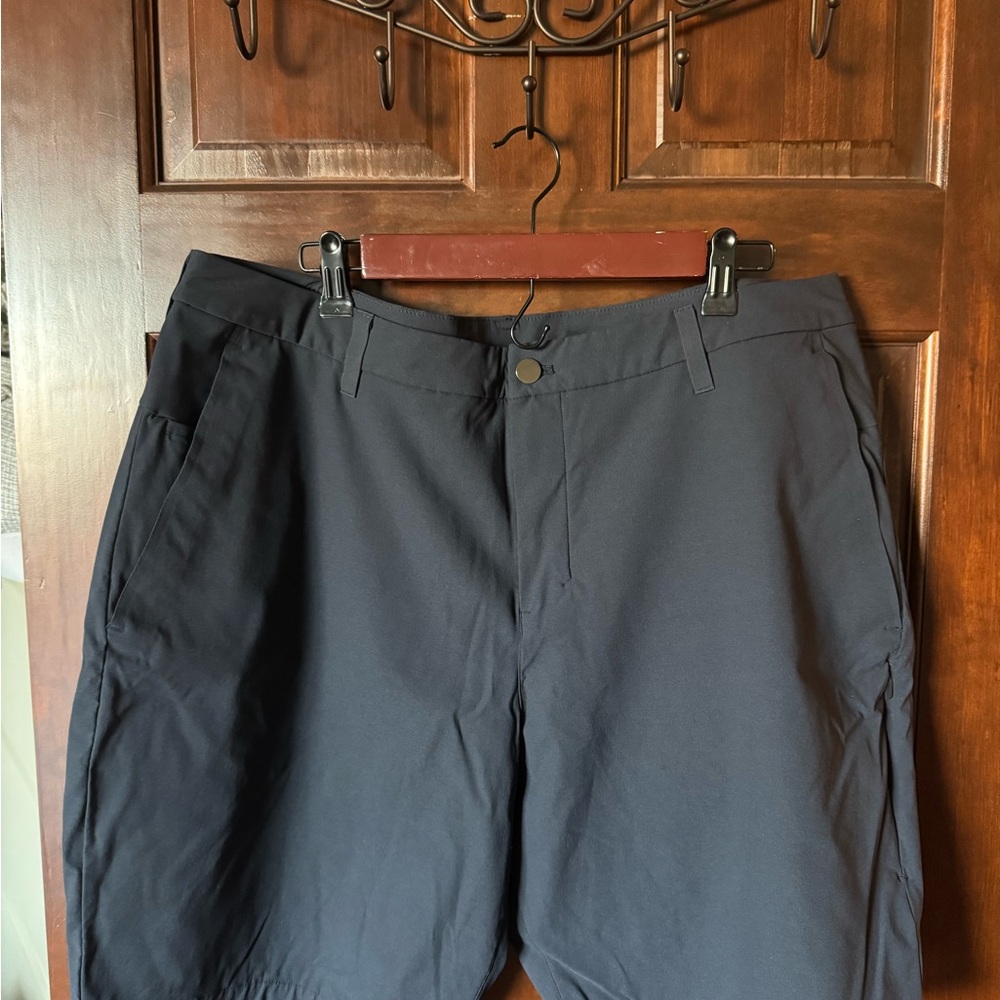 lululemon athletica Men's Dark Blue Flat Front Shorts